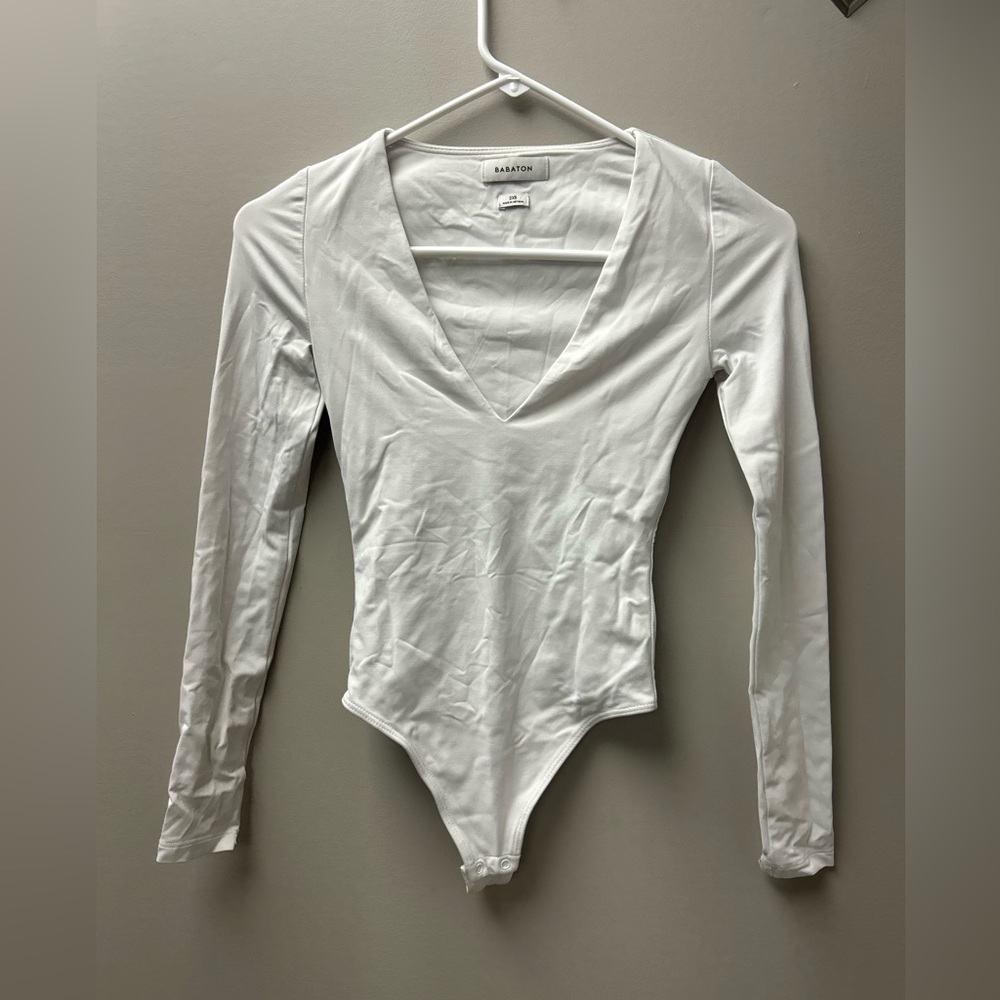 Babaton Contour V Neck‎ Long Sleeve Bodysuit